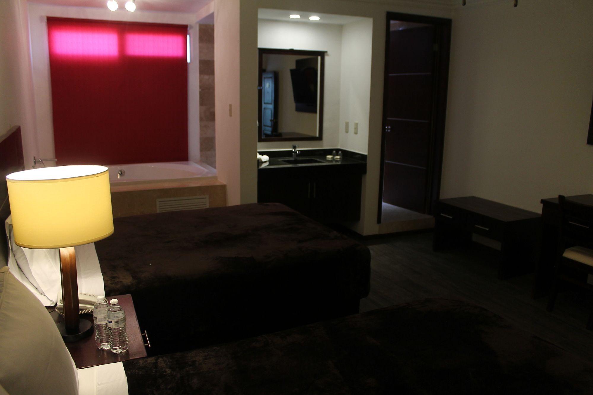 Hotel Rincon Real Suites Durango Ngoại thất bức ảnh
