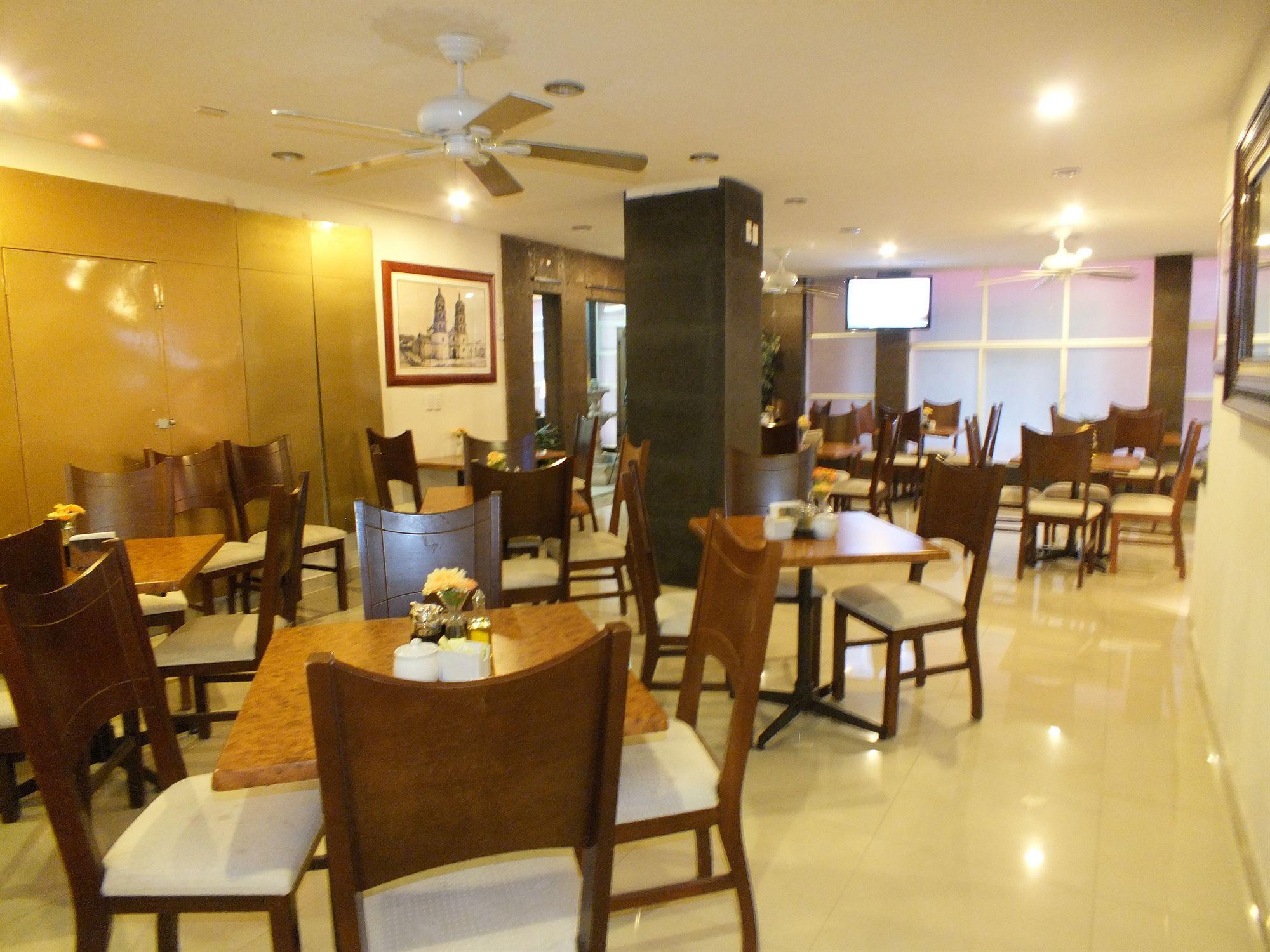 Hotel Rincon Real Suites Durango Ngoại thất bức ảnh