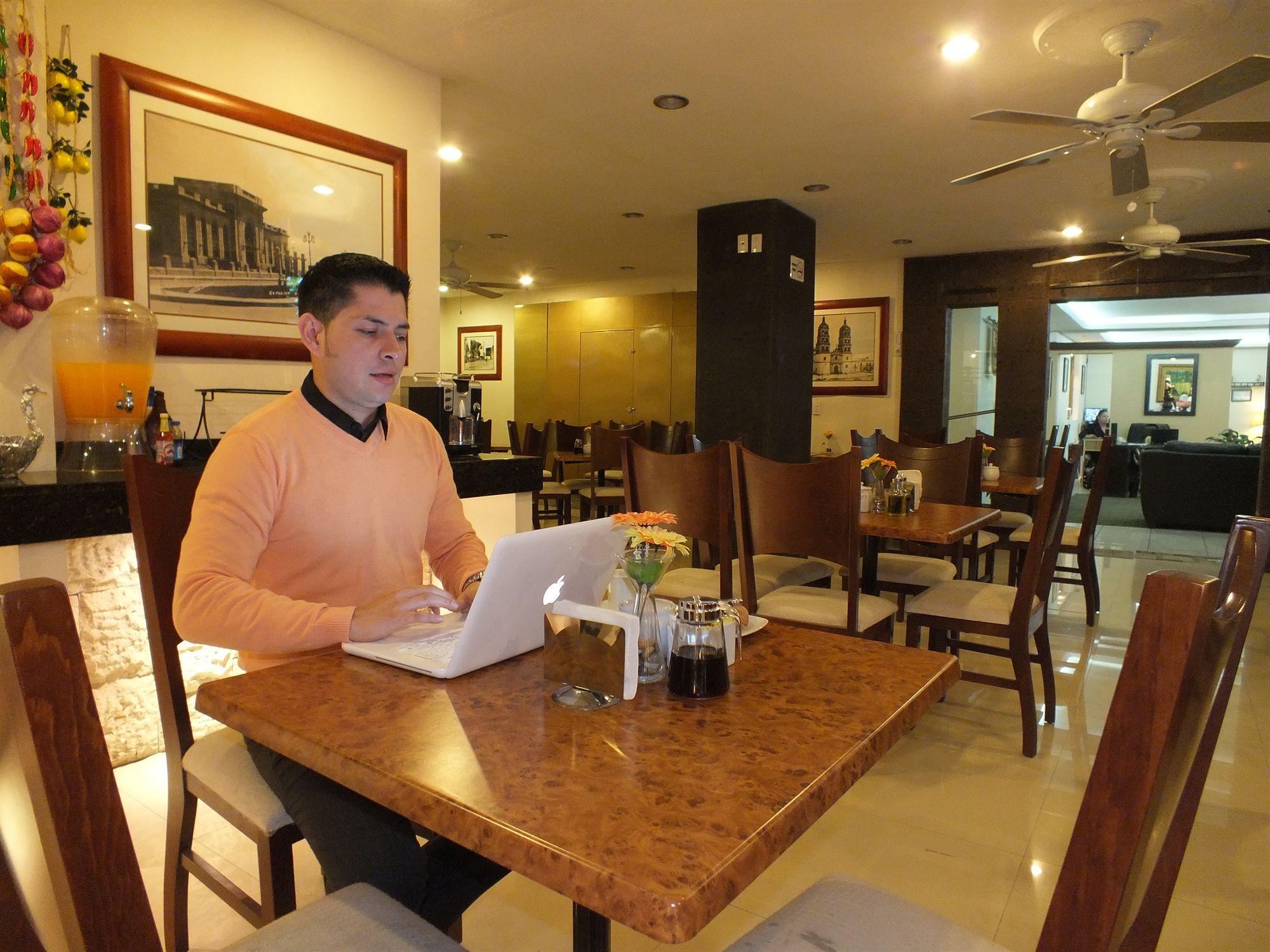 Hotel Rincon Real Suites Durango Ngoại thất bức ảnh