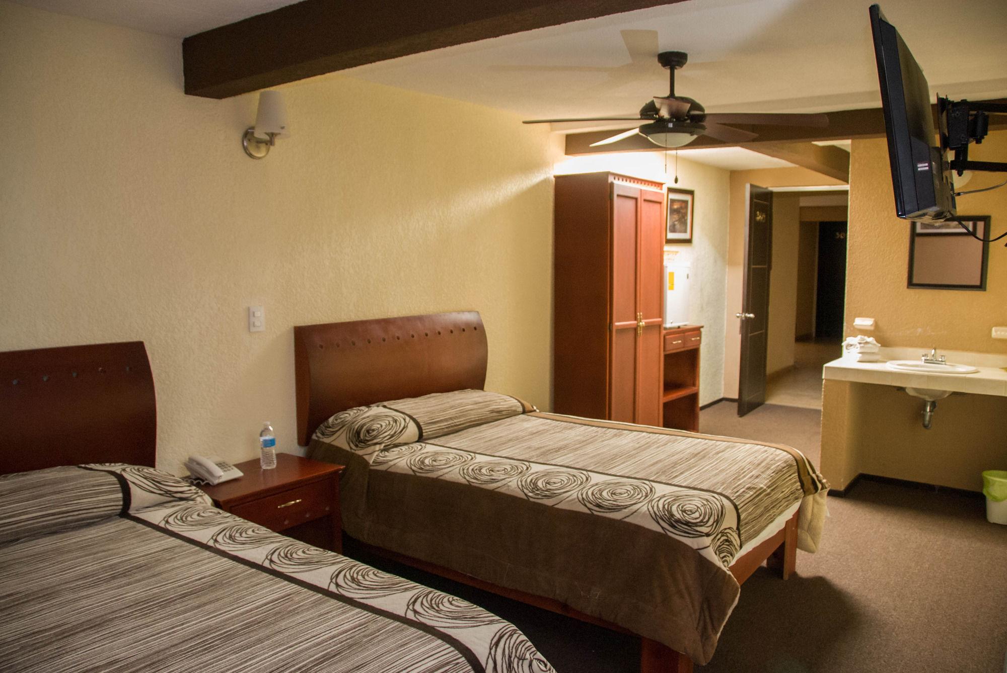 Hotel Rincon Real Suites Durango Ngoại thất bức ảnh