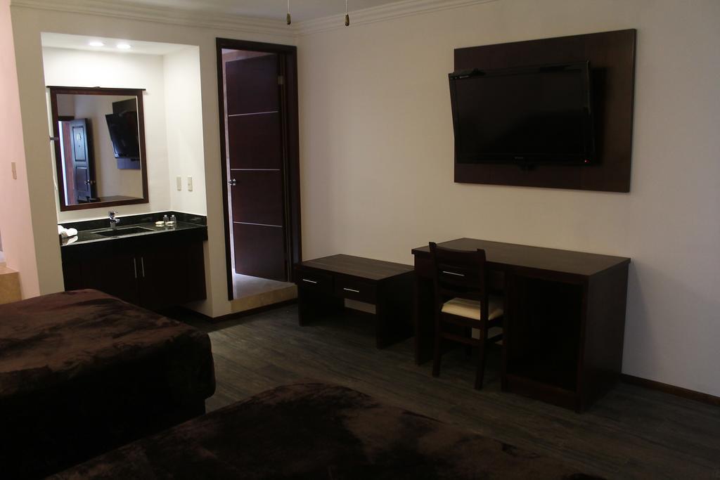 Hotel Rincon Real Suites Durango Ngoại thất bức ảnh